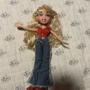 MGA Bratz XPress It Chloe Doll 2002 With Outfit